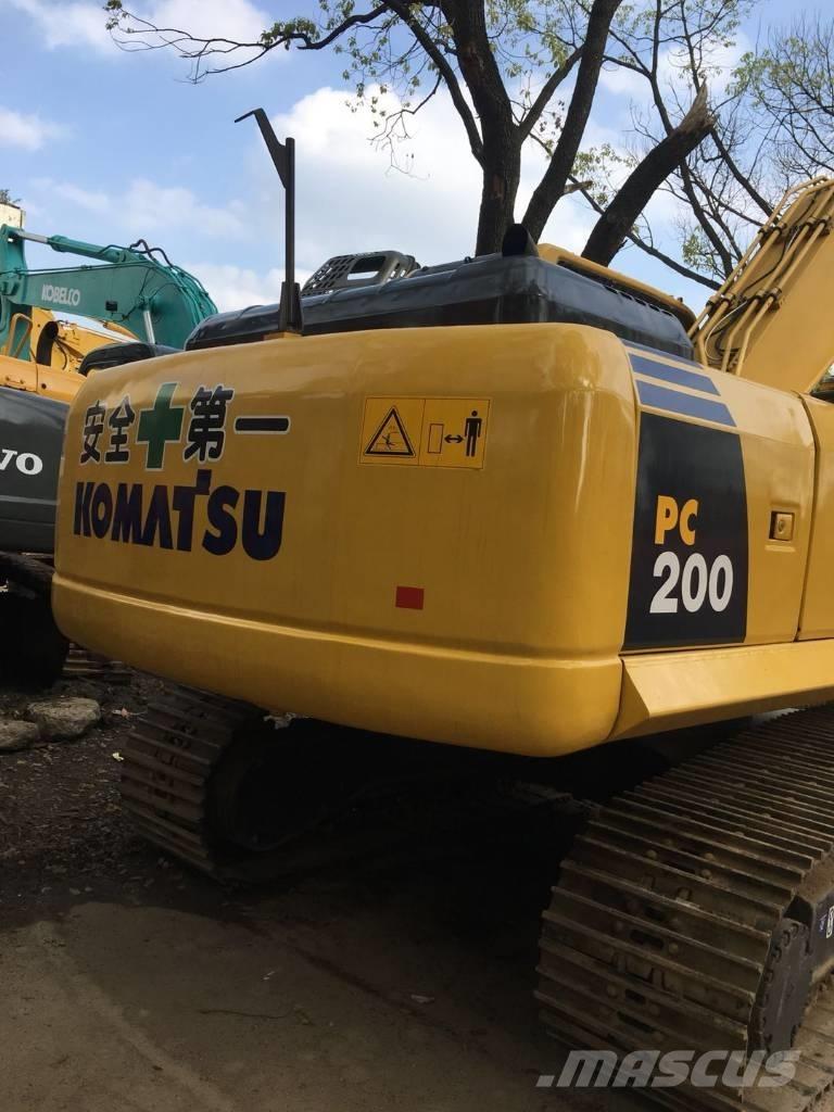 Komatsu pc200-8 Pásové rýpadlá