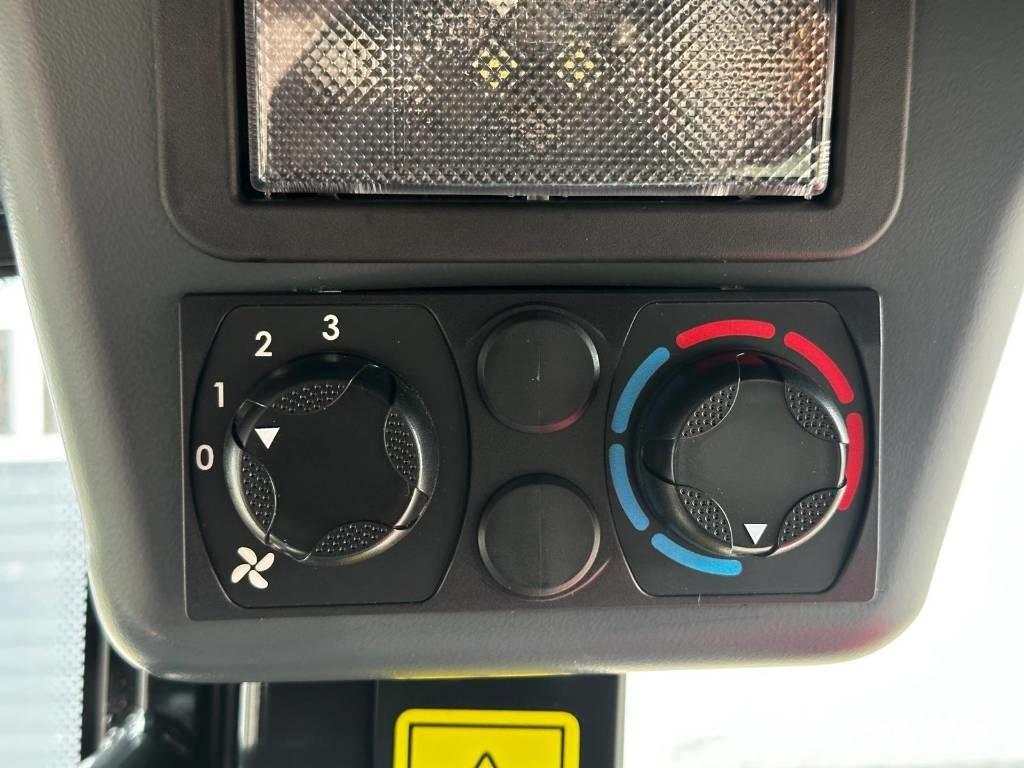 Yanmar V 7 Kolesové nakladače