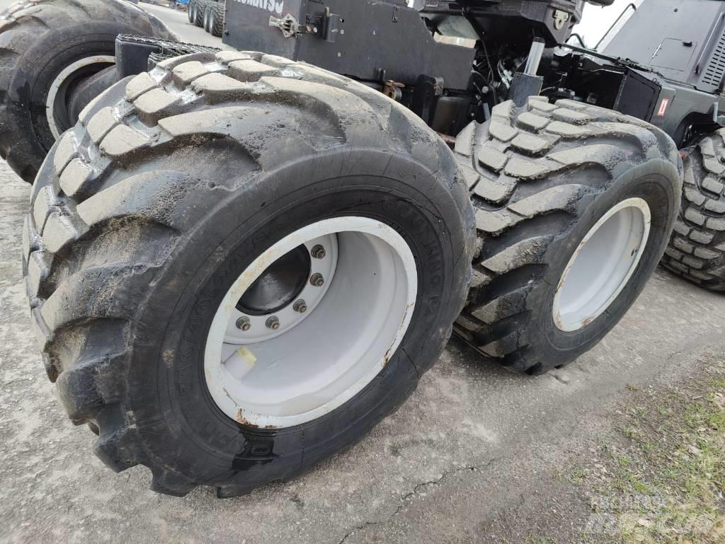 Komatsu 901 XC Harvestory