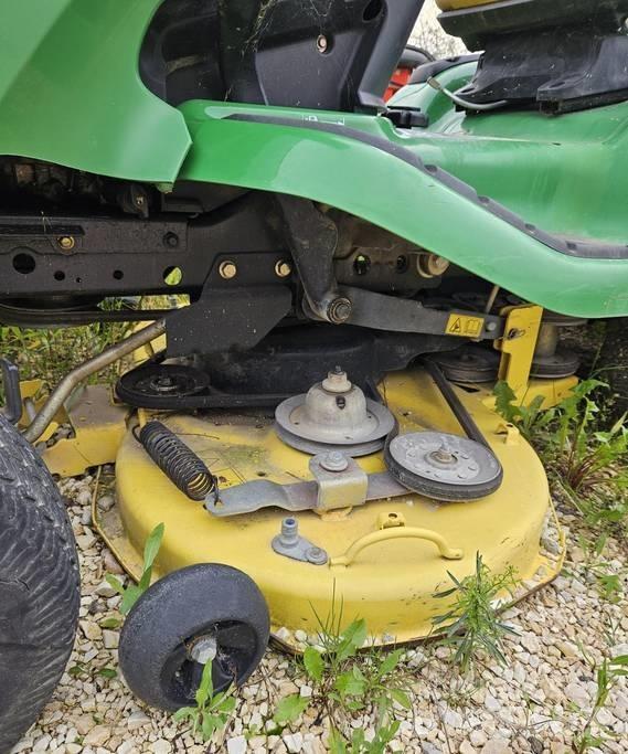 John Deere X 300 R Samochodné kosačky