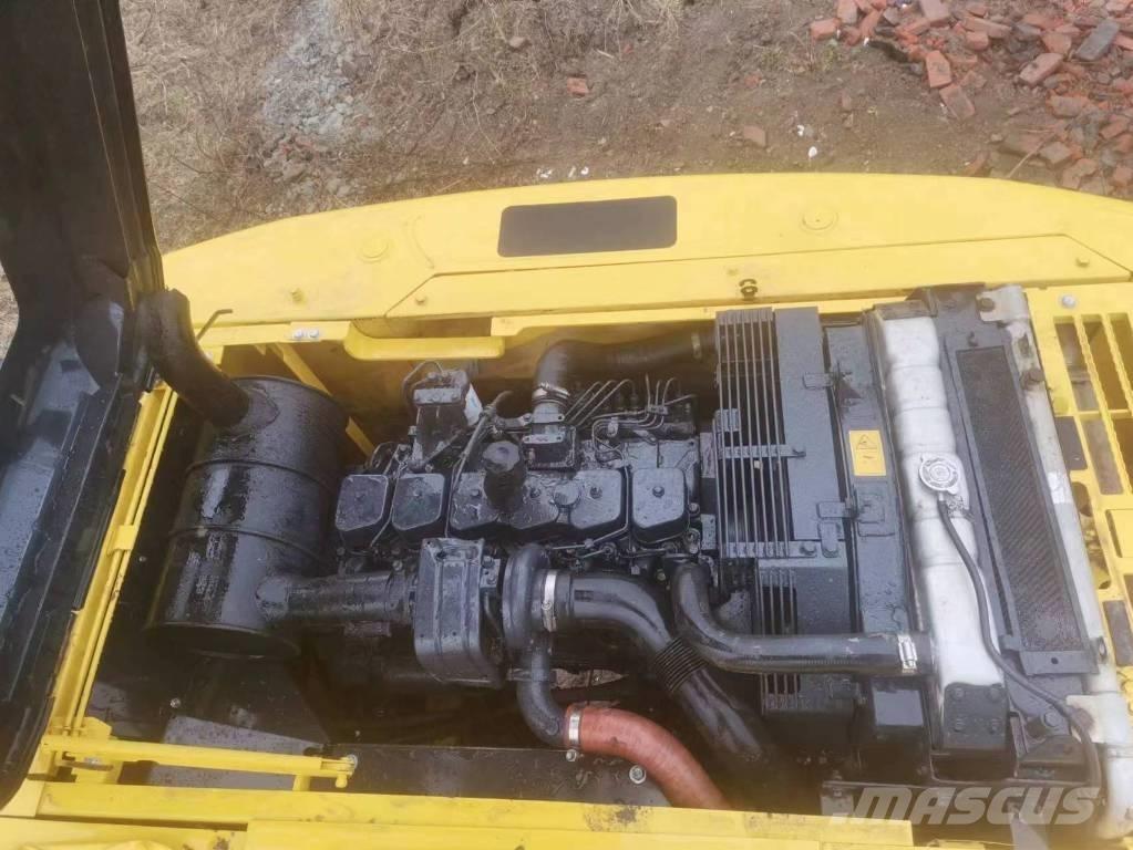 Komatsu pc220-7 Pásové rýpadlá