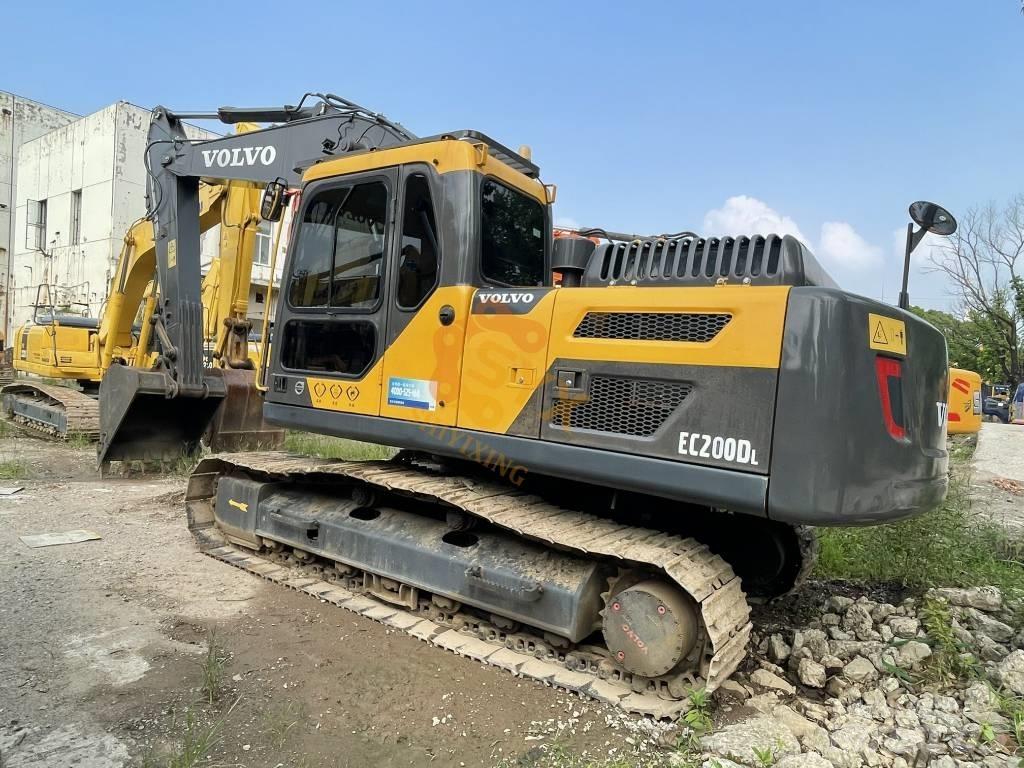 Volvo EC 200 D Pásové rýpadlá