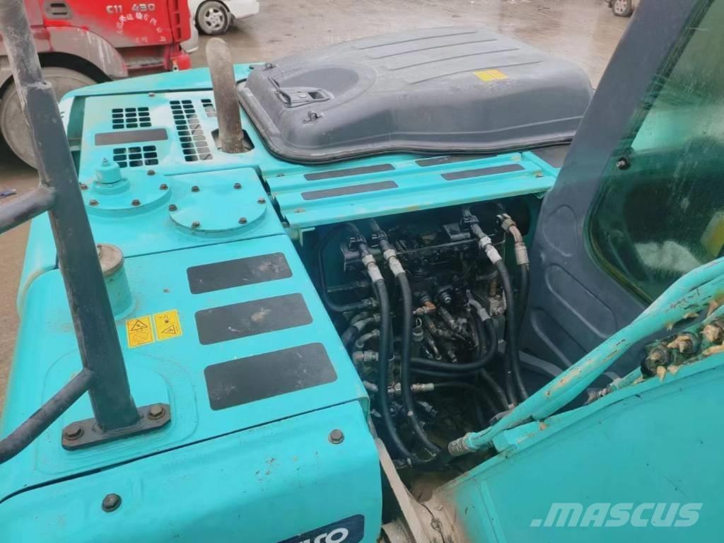 Kobelco SK 140 Pásové rýpadlá