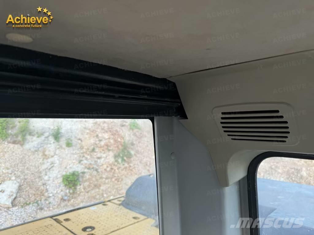 CAT 318DL Pásové rýpadlá