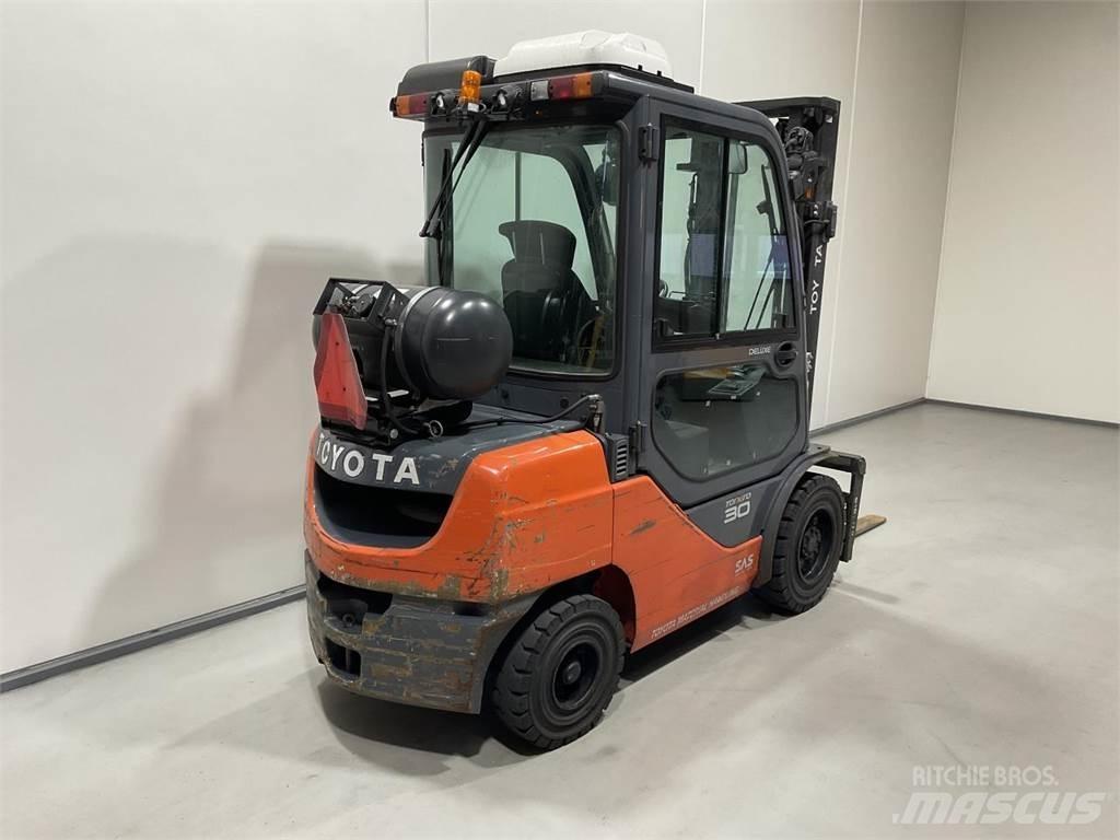 Toyota 02-8FGF30 LPG vozíky
