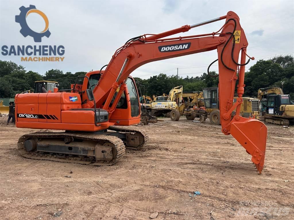 Doosan DX 120 Pásové rýpadlá