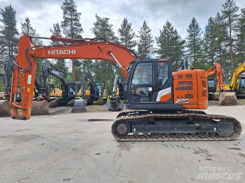 Hitachi ZX225USLC-7 Pásové rýpadlá
