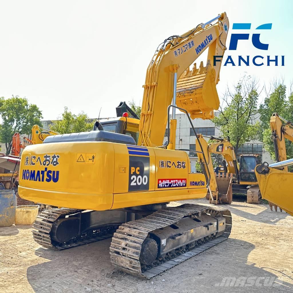 Komatsu PC 200 Pásové rýpadlá