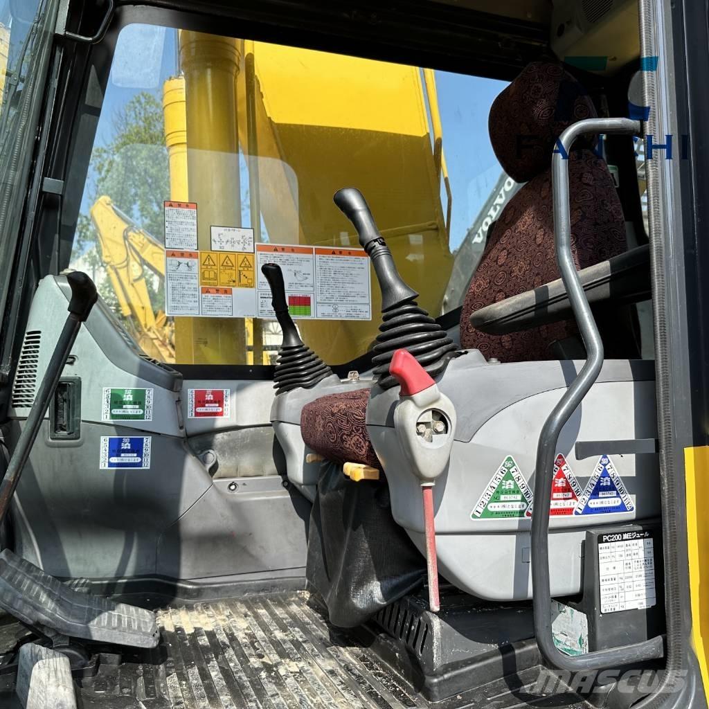 Komatsu PC 200 Pásové rýpadlá