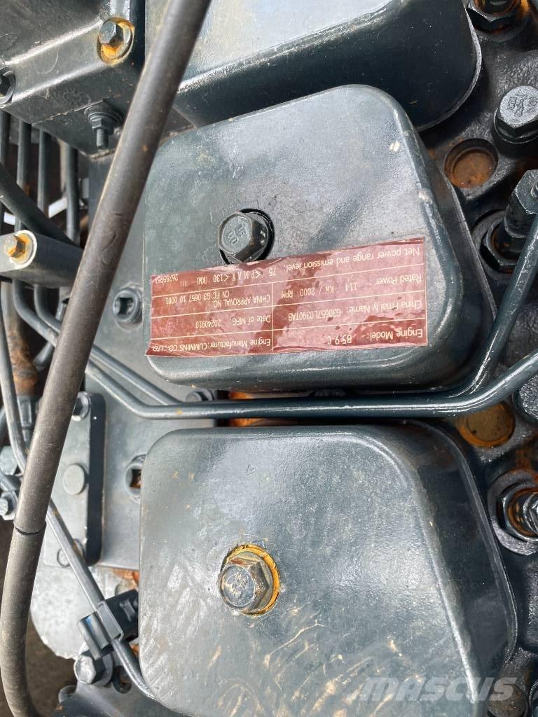 Hyundai 220LC-9S Pásové rýpadlá