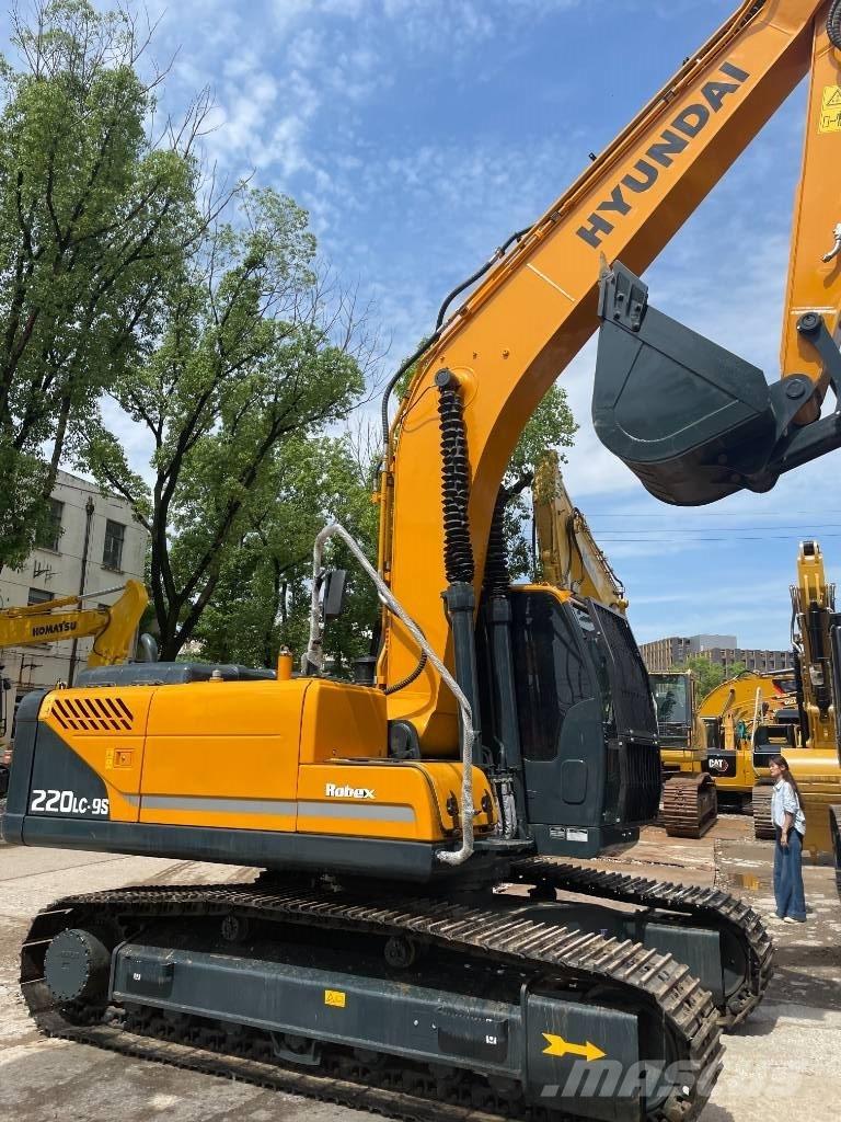 Hyundai 220LC-9S Pásové rýpadlá