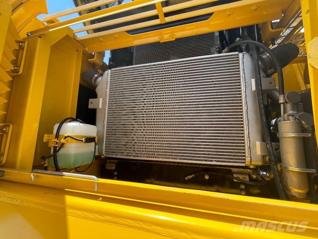 Komatsu PC 360 Pásové rýpadlá