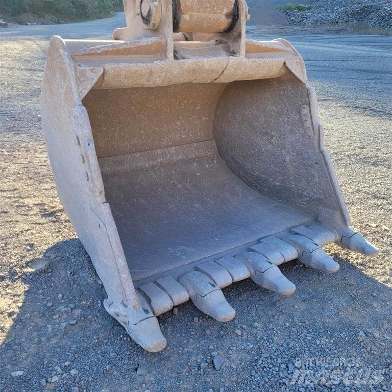Volvo EC240BLC Pásové rýpadlá
