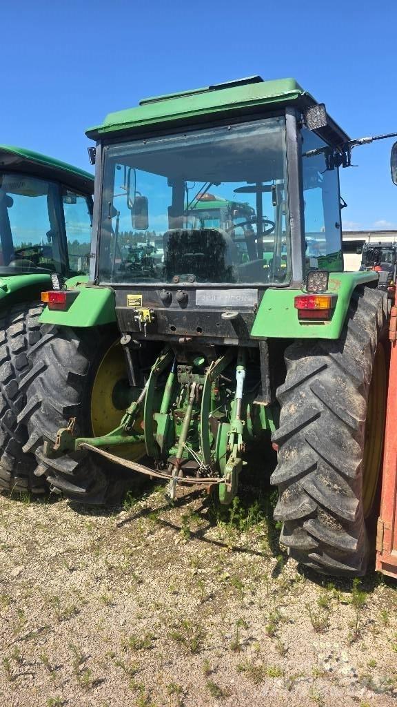John Deere 2850 Traktory
