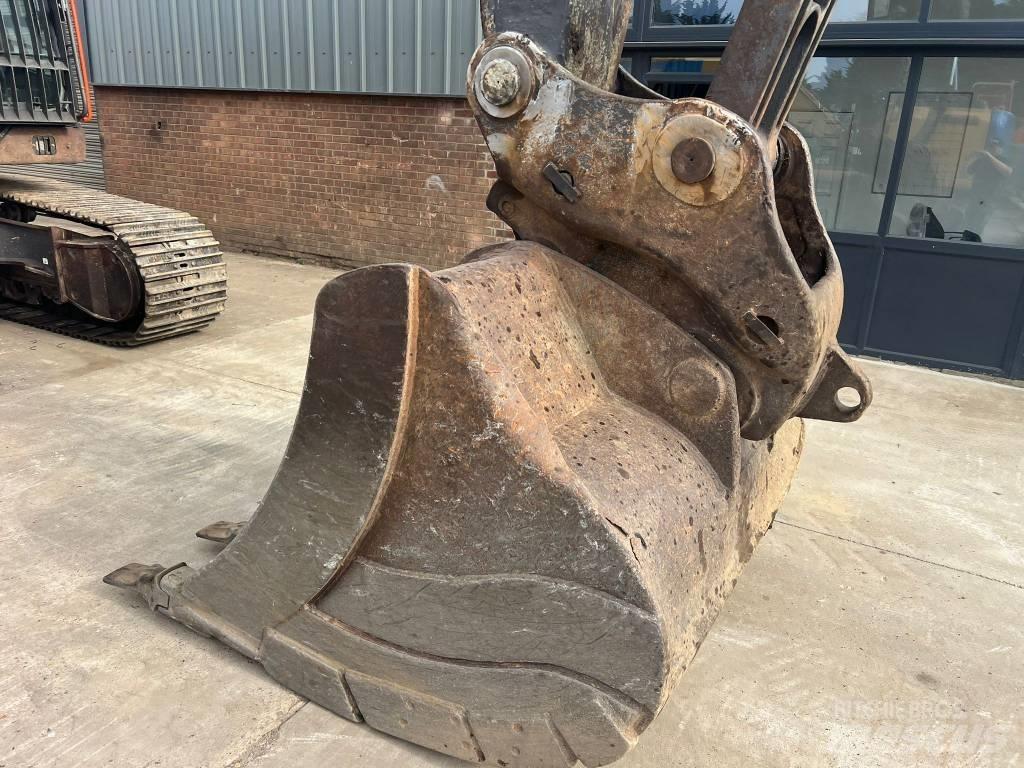 Volvo EC 380 EL Pásové rýpadlá