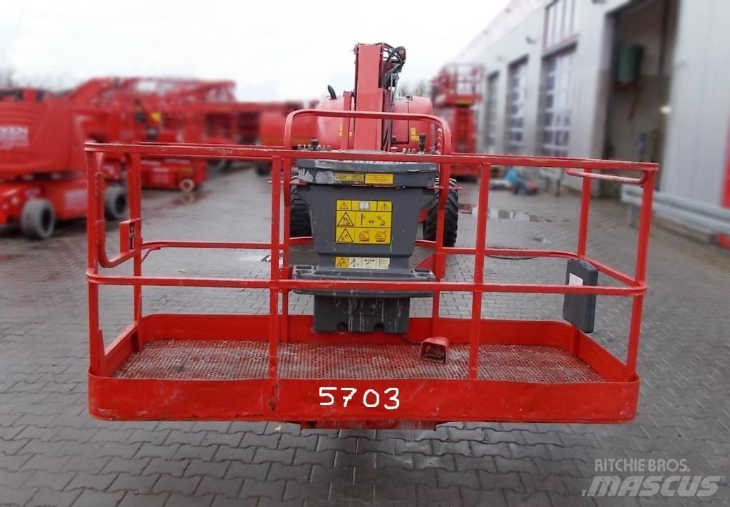 JLG 800 AJ Kĺbové plošiny
