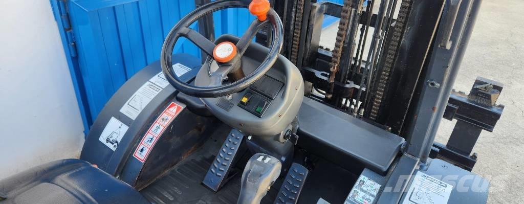 Ausa C 200 H X4 Terénne vysokozdvižné vozíky