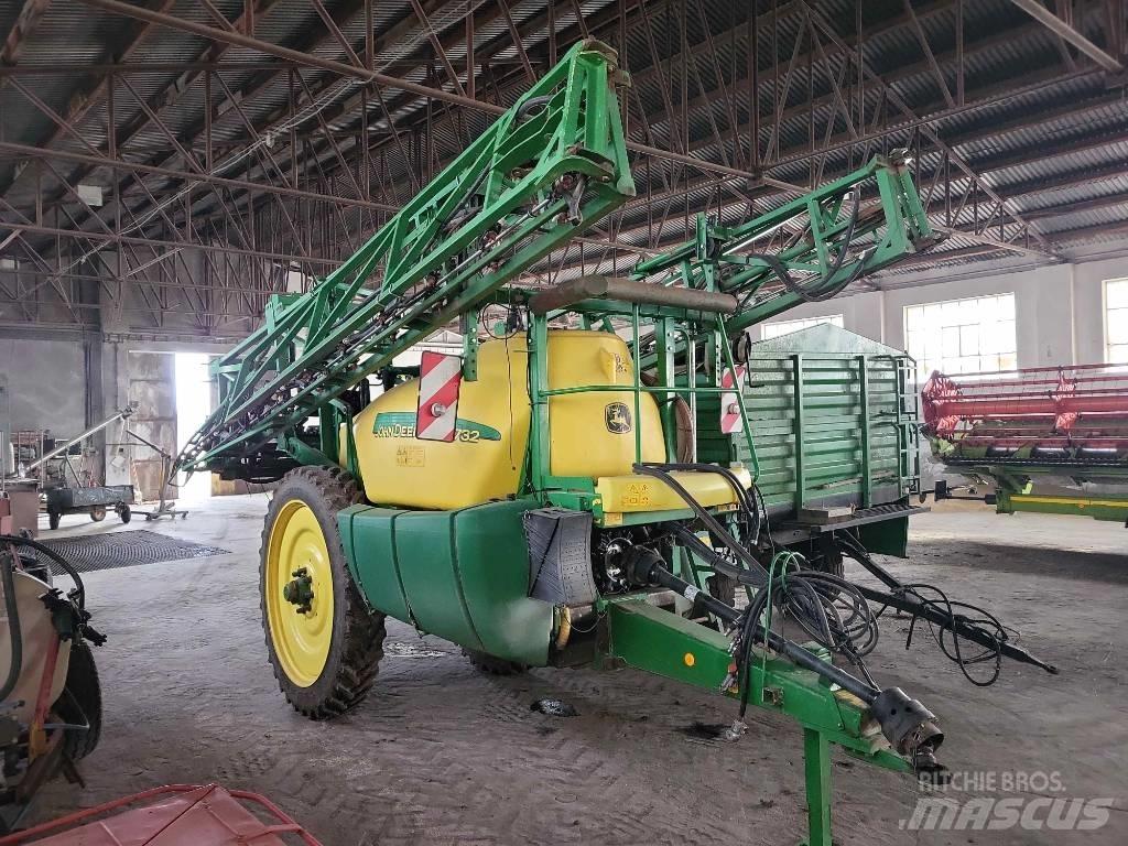 John Deere 732 Ťahané postrekovače