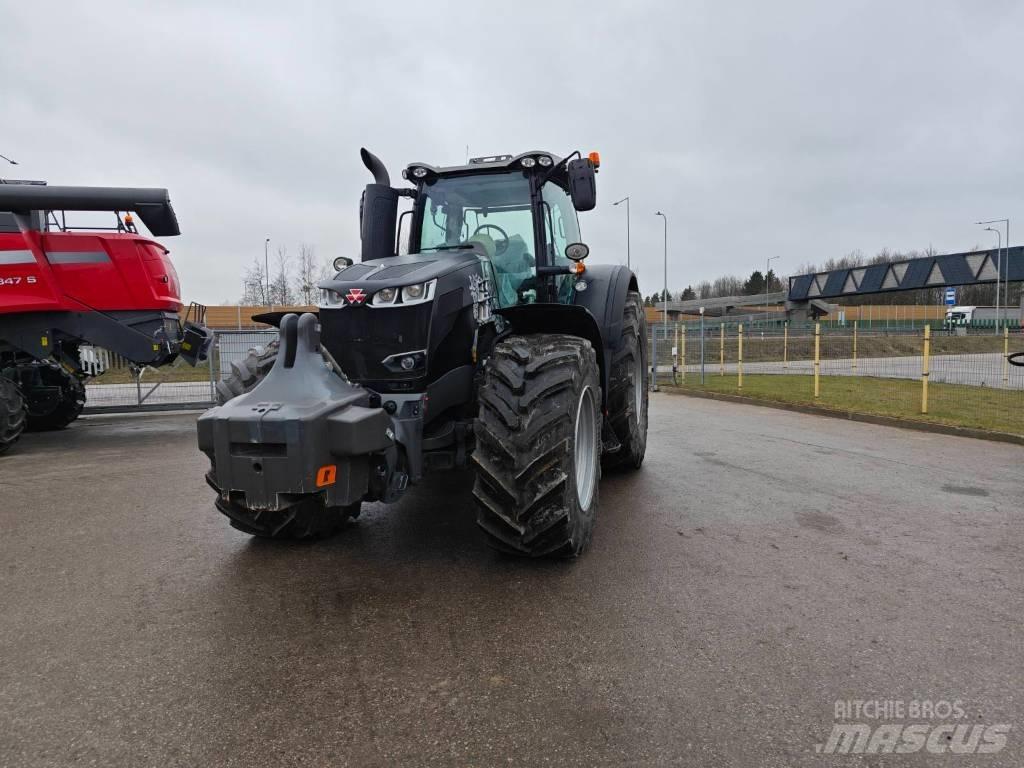 Massey Ferguson 8740 Traktory
