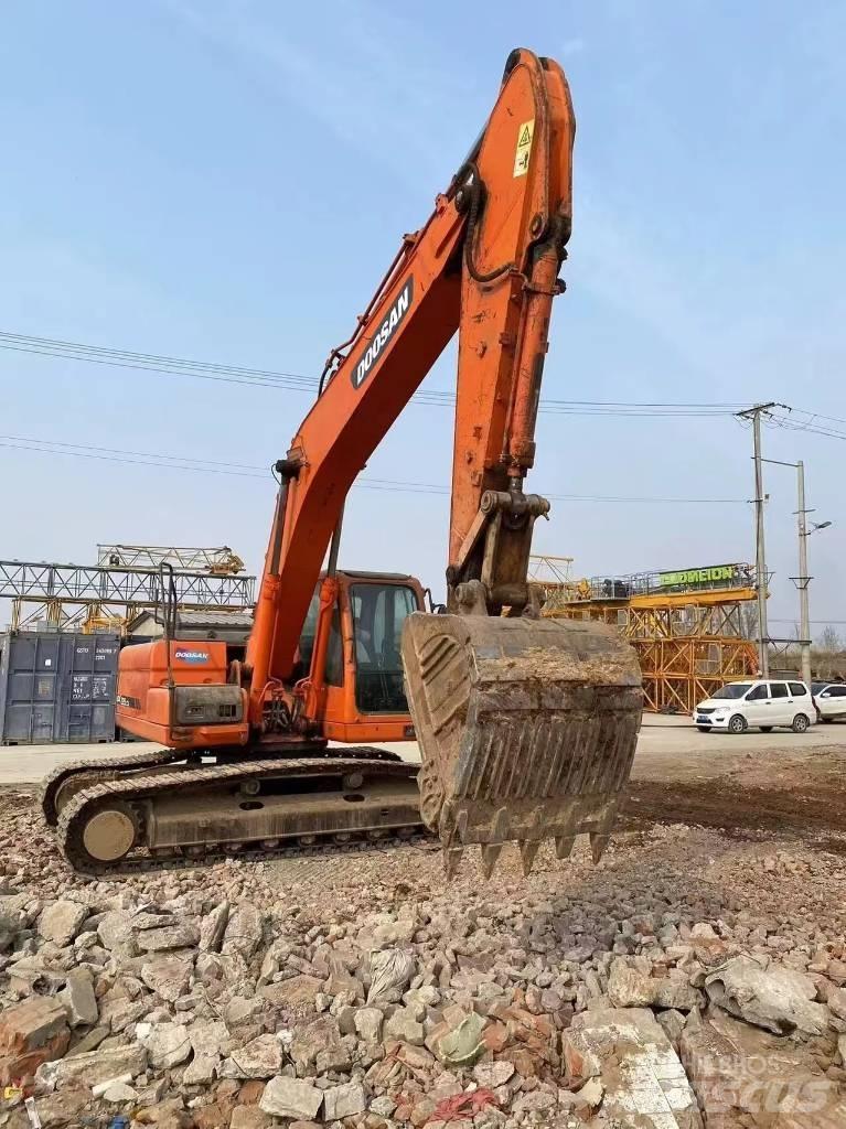 Doosan DX 225 LC Pásové rýpadlá