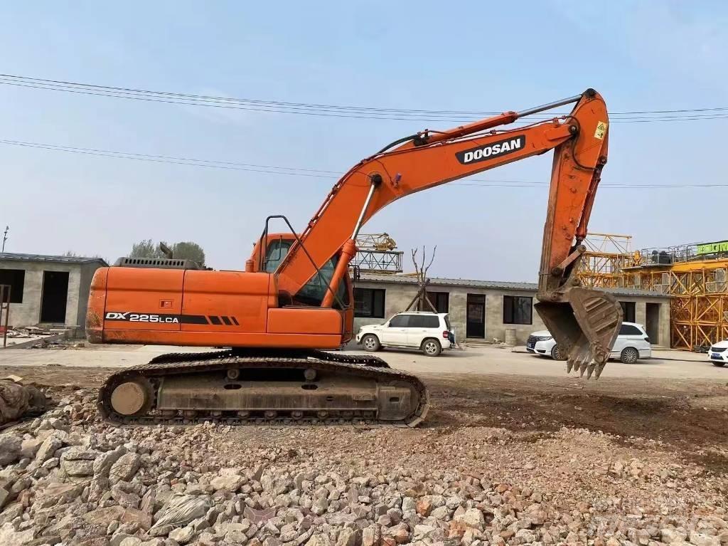 Doosan DX 225 LC Pásové rýpadlá