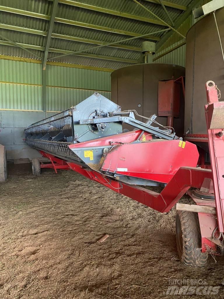 Massey Ferguson 9280 Kombinované zberacie stroje
