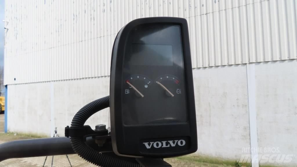 Volvo SD 45 B Ťahačové valce