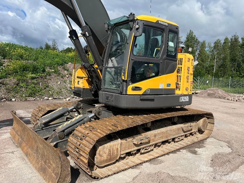 Volvo ECR 235 DL Pásové rýpadlá