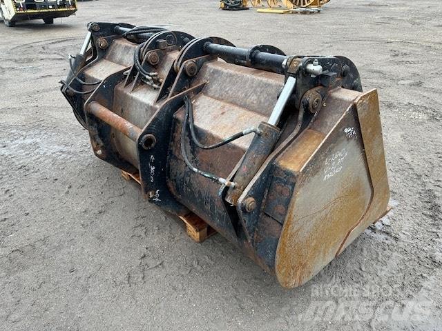 Liebherr ŁYŻKA Teleskopické manipulátory