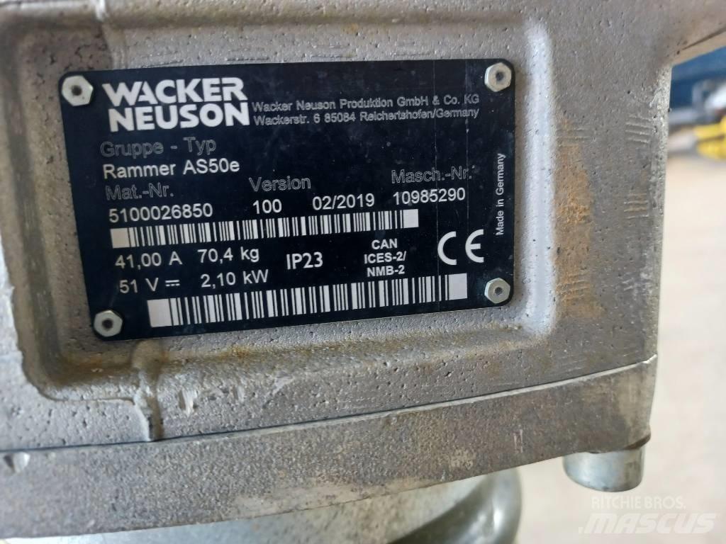 Wacker Neuson AS50 Vibračné zhutňovače