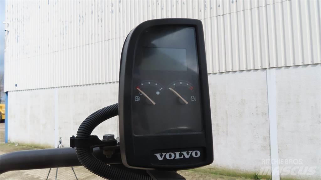 Volvo SD 45 B Ťahačové valce
