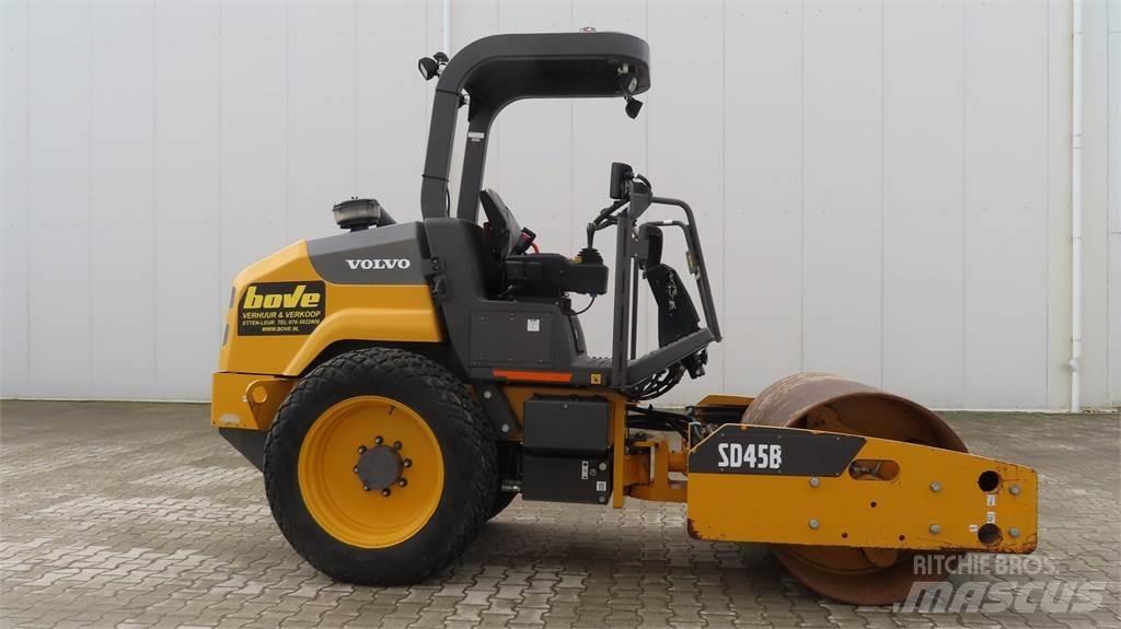 Volvo SD 45 B Ťahačové valce