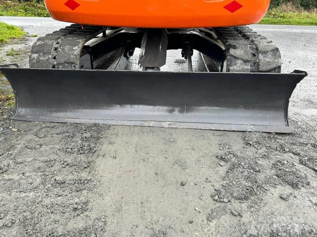 Hitachi ZX 85 US B Midi rýpadlá 7 t - 12 t