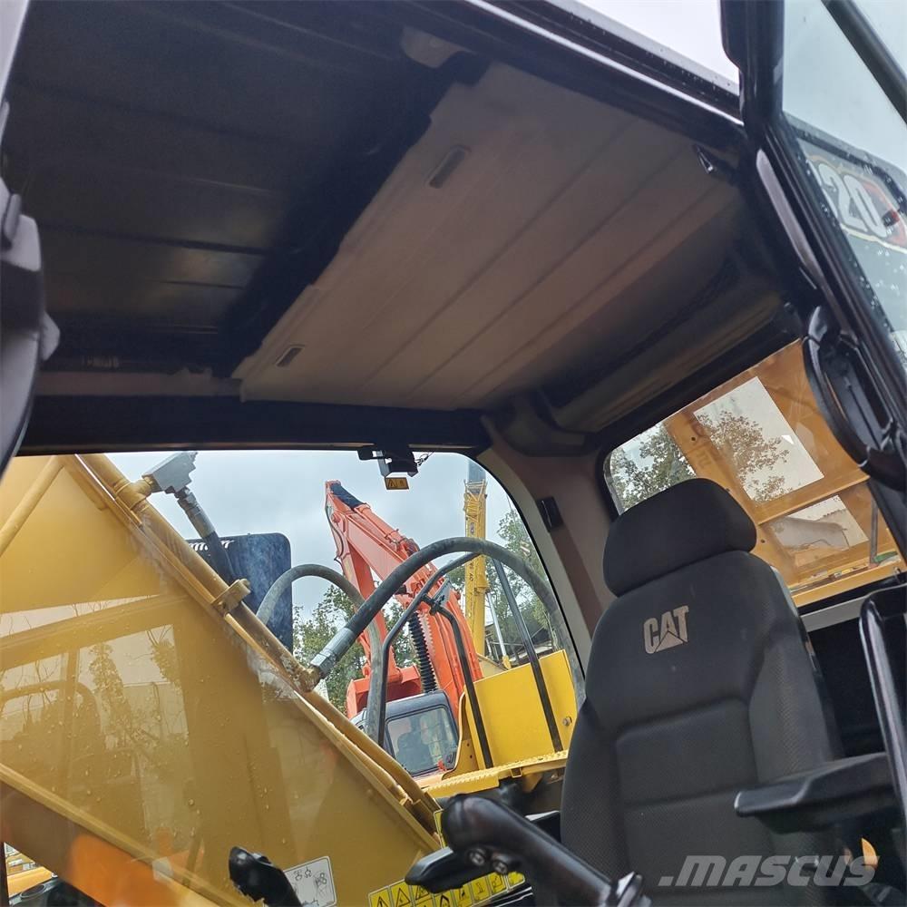 CAT 320 GC Pásové rýpadlá