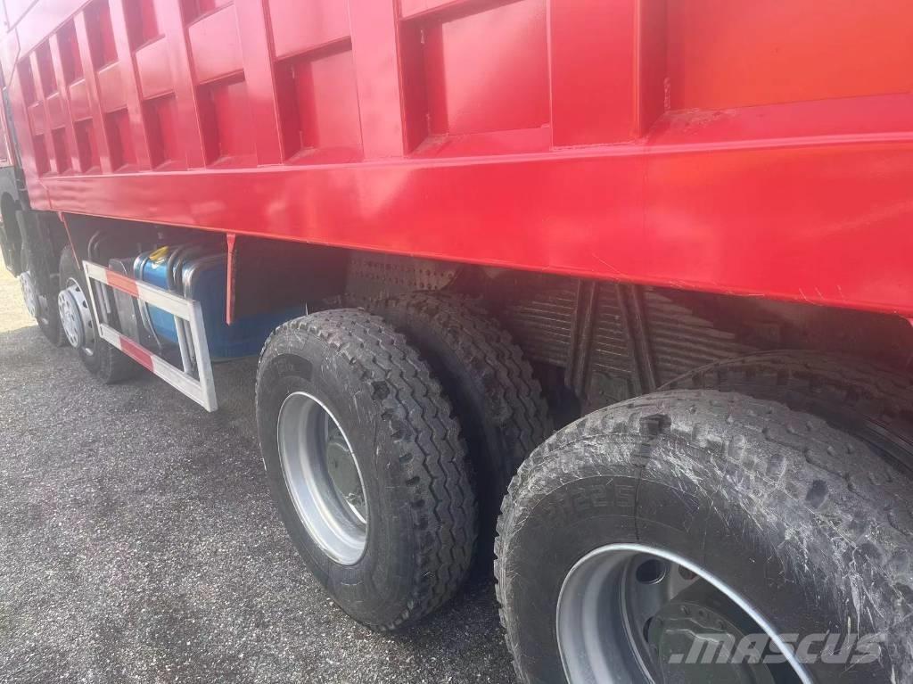 Howo 8*4 420 Sklápače