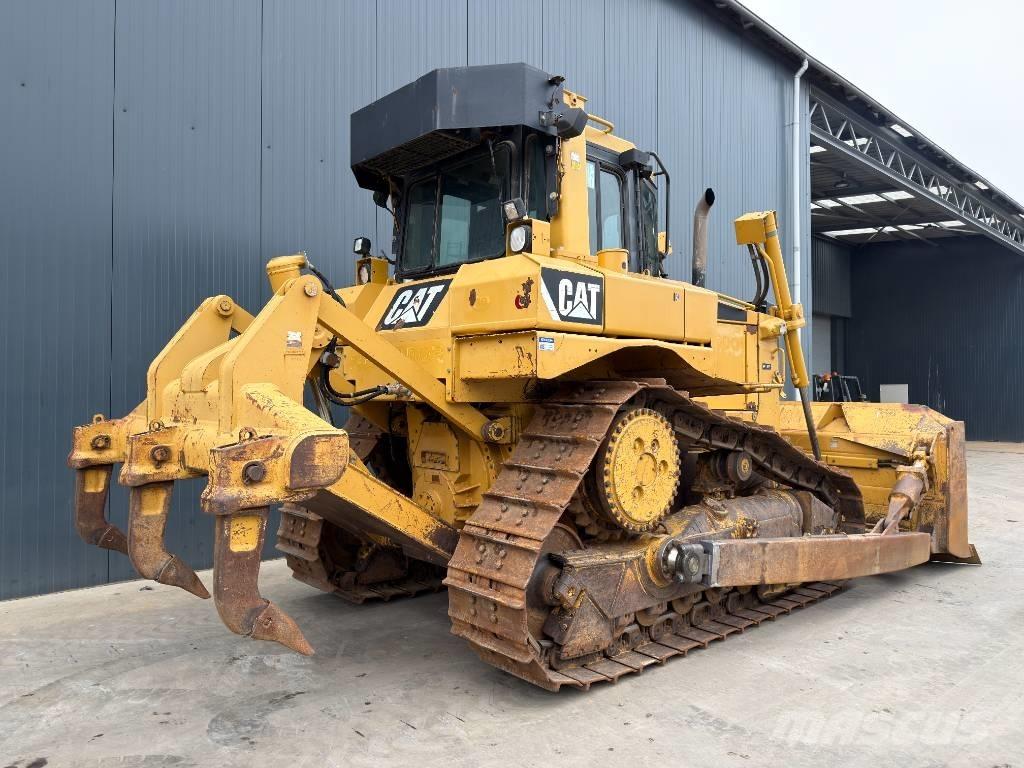 CAT D6T XL Pásové dozéry