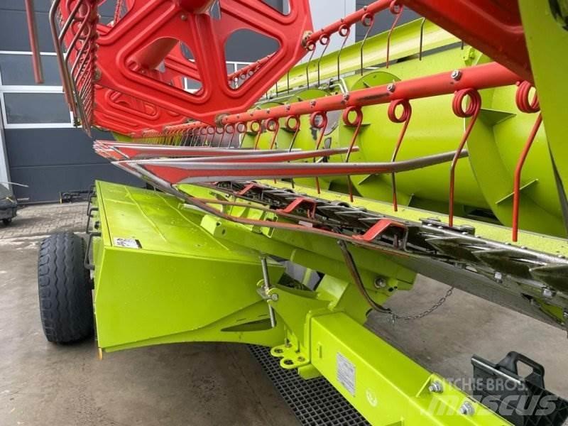 CLAAS Tucano 450 Kombinované zberacie stroje