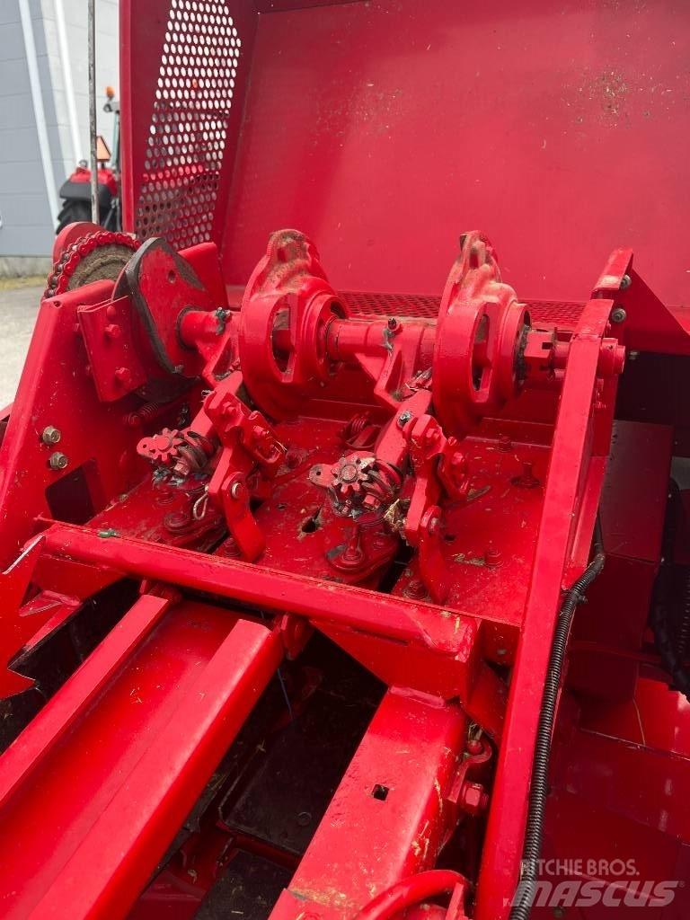 Massey Ferguson 1839 Lisy na hranaté balíky