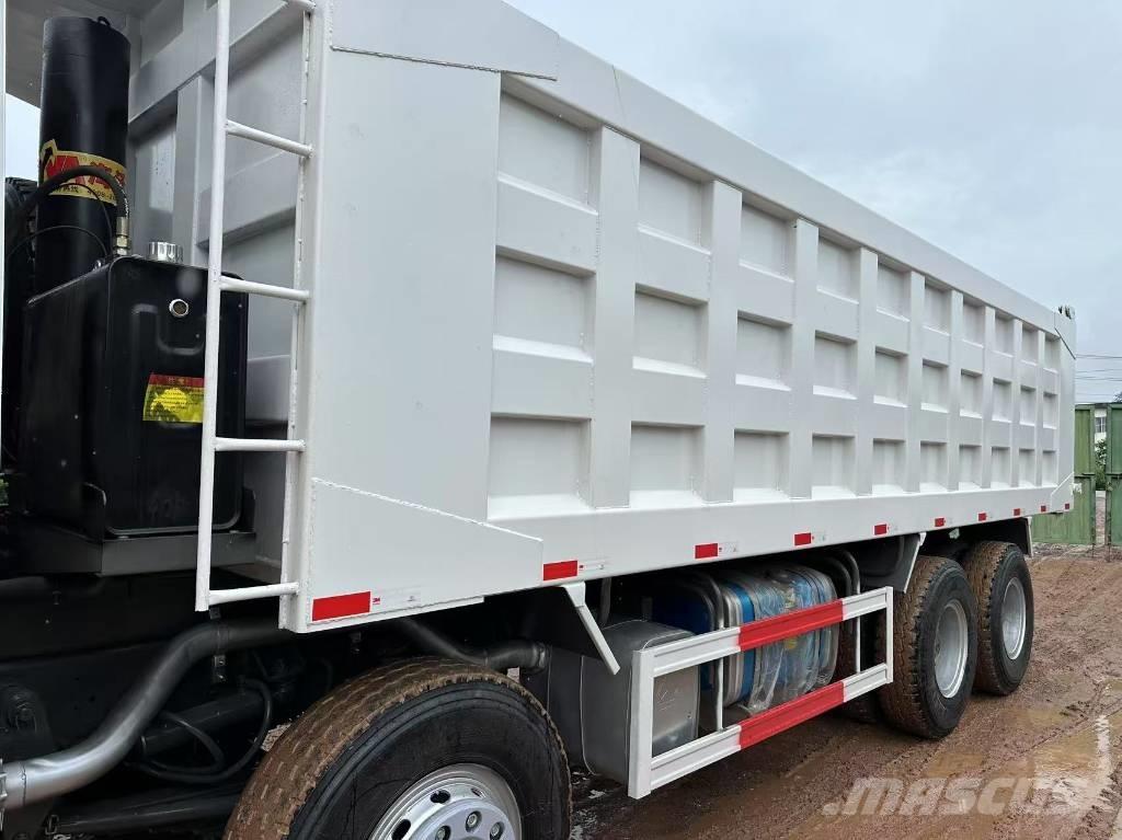 Howo 371hp 8X4 Sklápače