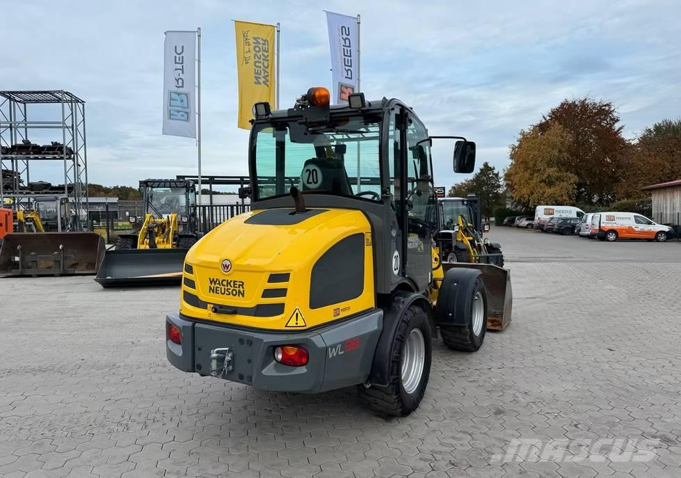 Wacker Neuson WL 38 Kolesové nakladače