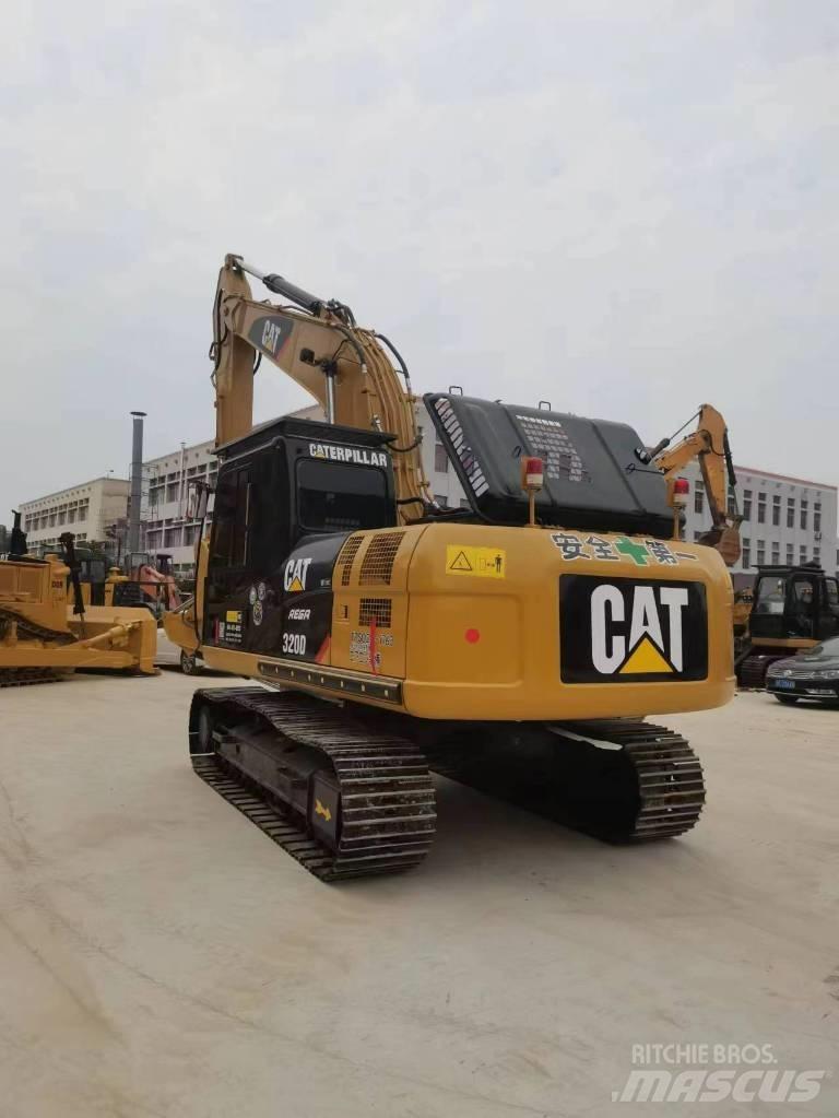 CAT 320 D Pásové rýpadlá