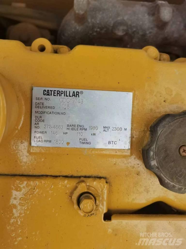 CAT 320 D Pásové rýpadlá