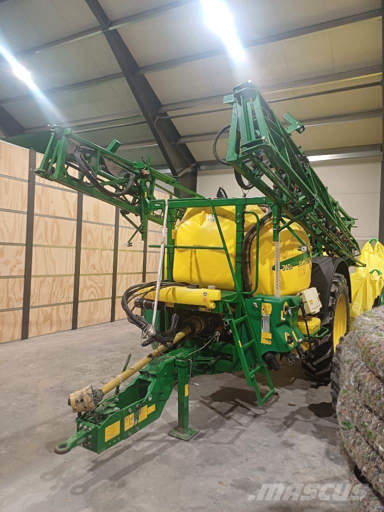 John Deere 740 i Ťahané postrekovače