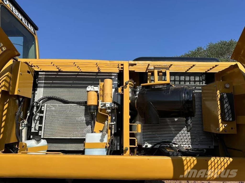 CAT 330C Pásové rýpadlá