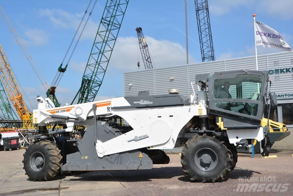 Wirtgen WR2000 Recyklovače asfaltu