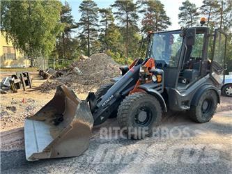 Hitachi ZW 75 Kolesové nakladače