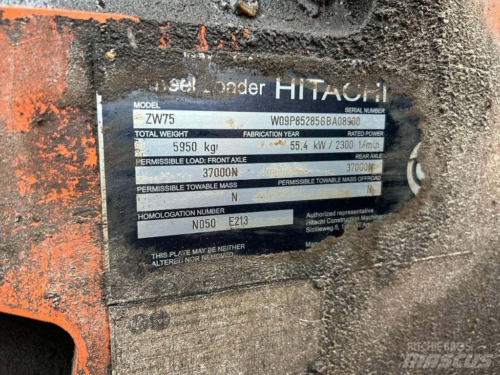 Hitachi ZW 75 Kolesové nakladače