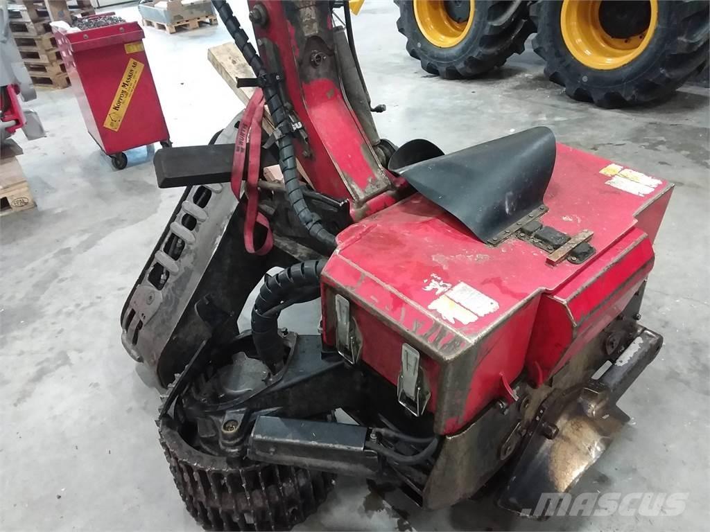 Komatsu S132 Žatevné hlavy