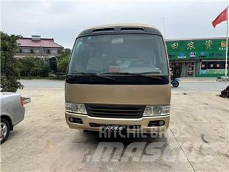 Toyota Coaster Minibusy