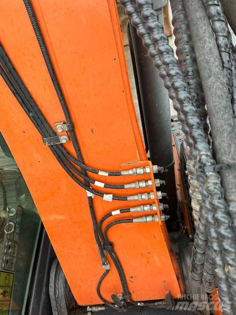 Doosan DX 140 LCR Pásové rýpadlá